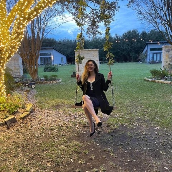 Meet your Posher, China - Picture 1 of 1